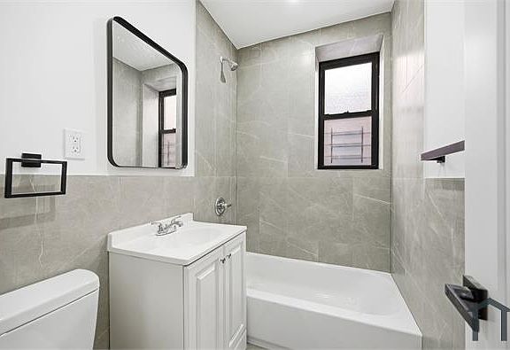 5th image of 2152 Muliner Ave #G2