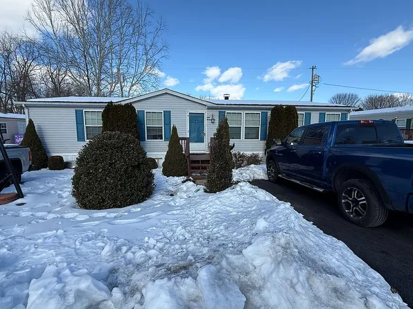 97 Sumter Dr, Martinsburg, WV 25403