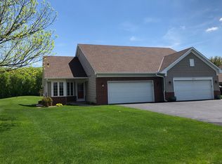 8980 Deer Run Dr, Victoria, MN 55386
