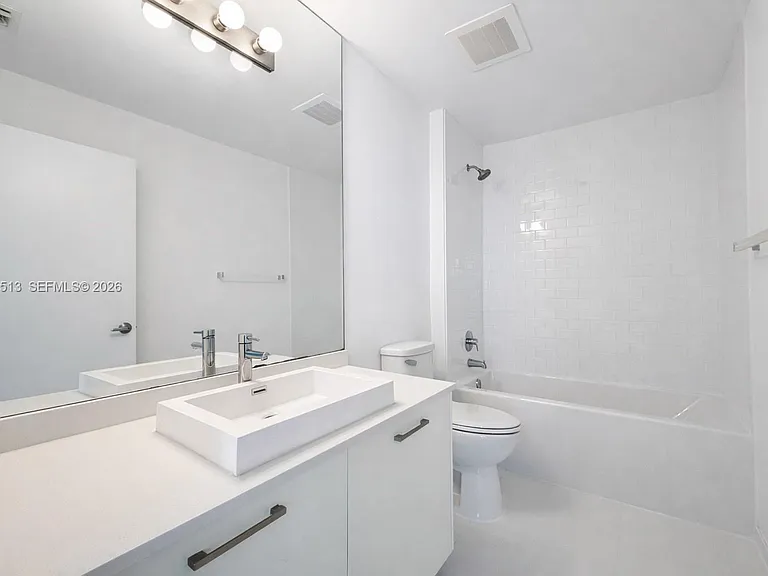 151 SE 1st St #3001 — Photo 11