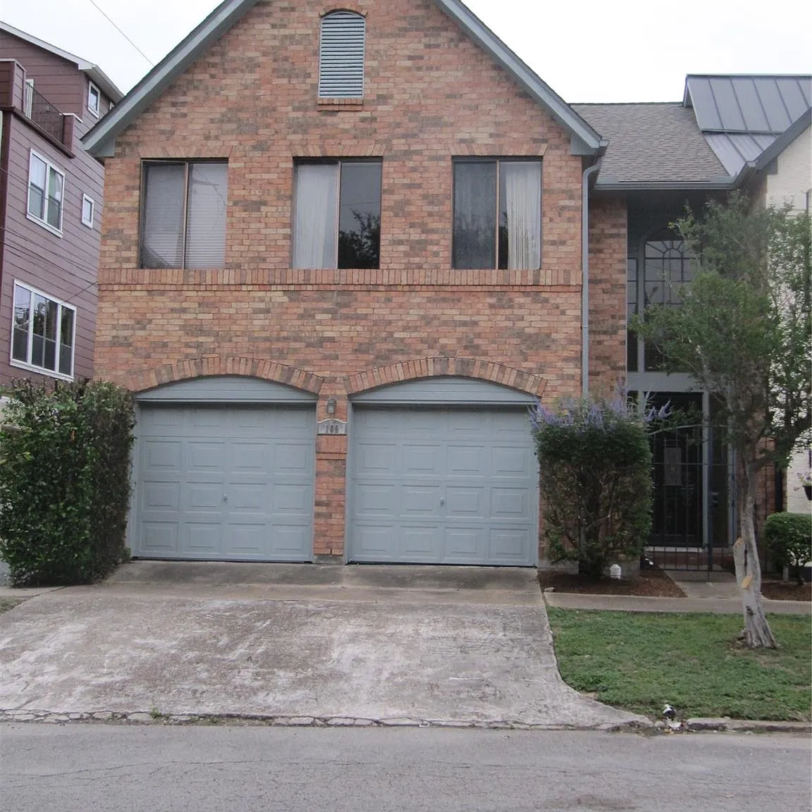 2 bed, 1.5 bath, 1431 sqft, $2,300 — Photo 1