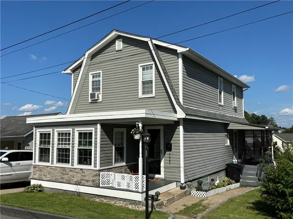 213 Clark St, Belle Vernon, PA 15012