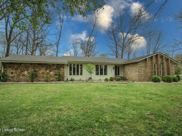 10401 Scarlet Oak Ct, Louisville, KY 40241