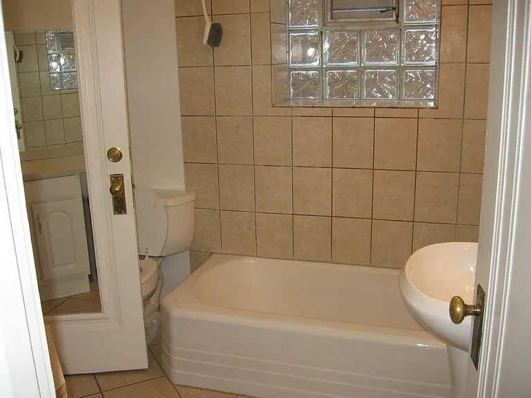 4845 N Talman Ave #1 — Photo 11