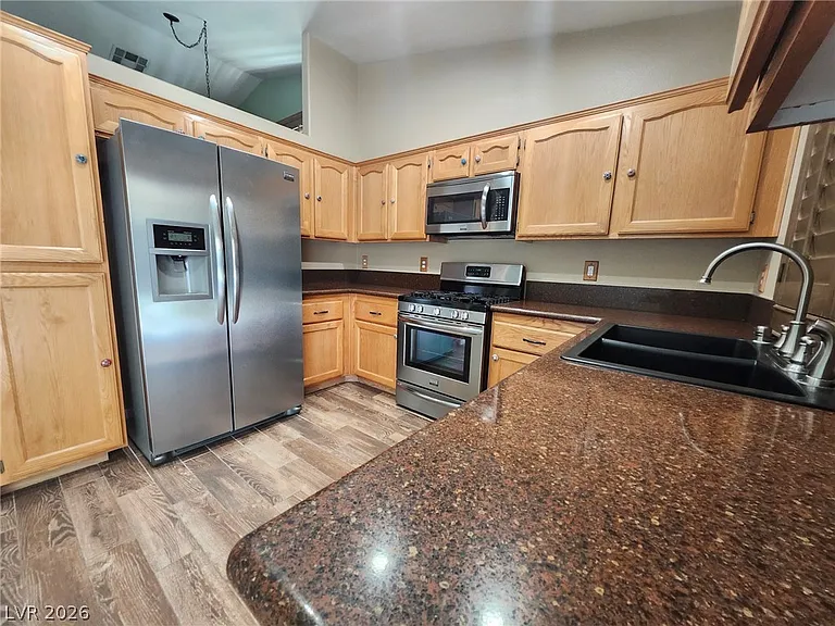 1516 Waterton Dr — Photo 7
