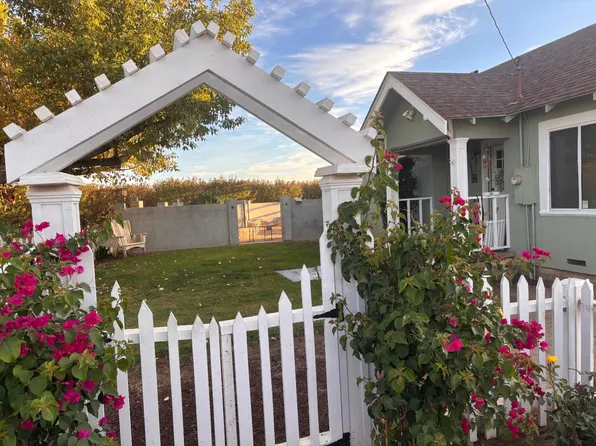 6909 E Haight Rd, Lodi, CA 95240