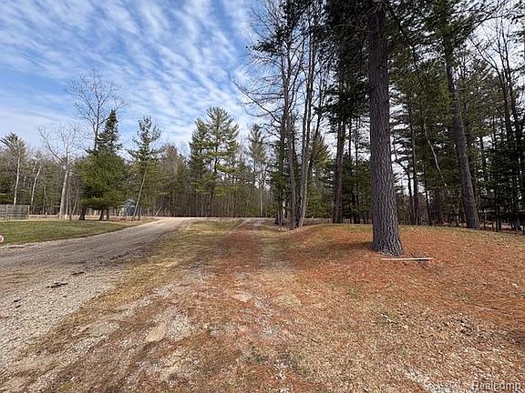 2nd image of 3615 Pinelands Rd