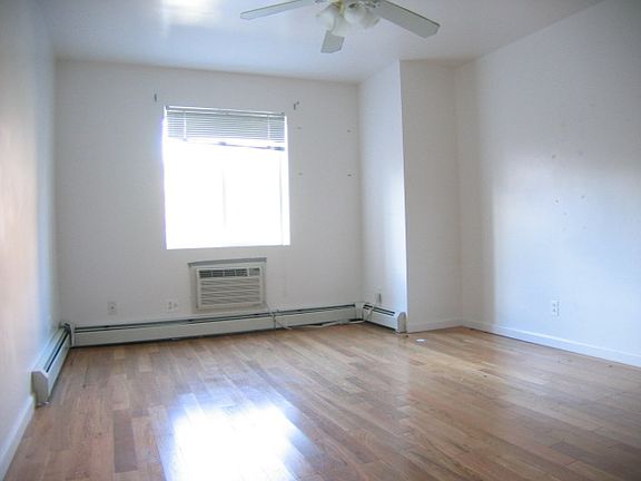 2nd image of 3216 Cambridge Ave Floor 2