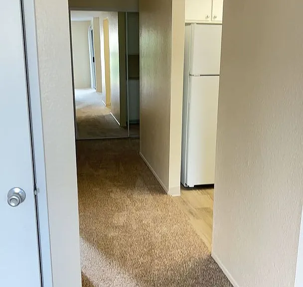 Summer Brook Apartments — Photo 21