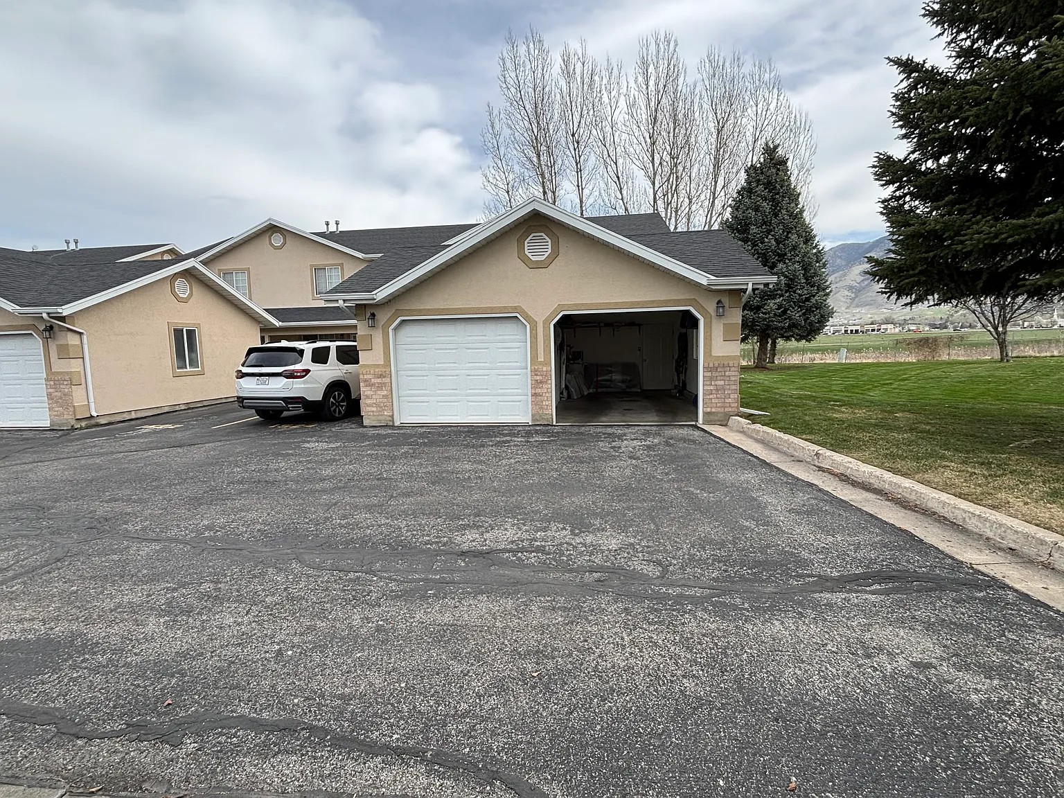 2 bed, 1190 sqft, $1,400 — Photo 3