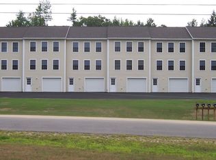 75 Treaty Ct #DAK-4, Fremont, NH 03044