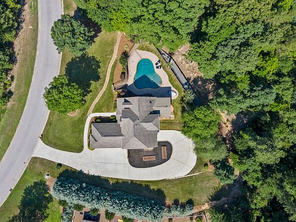 3rd image of 2561 Cozy Cove Dr
