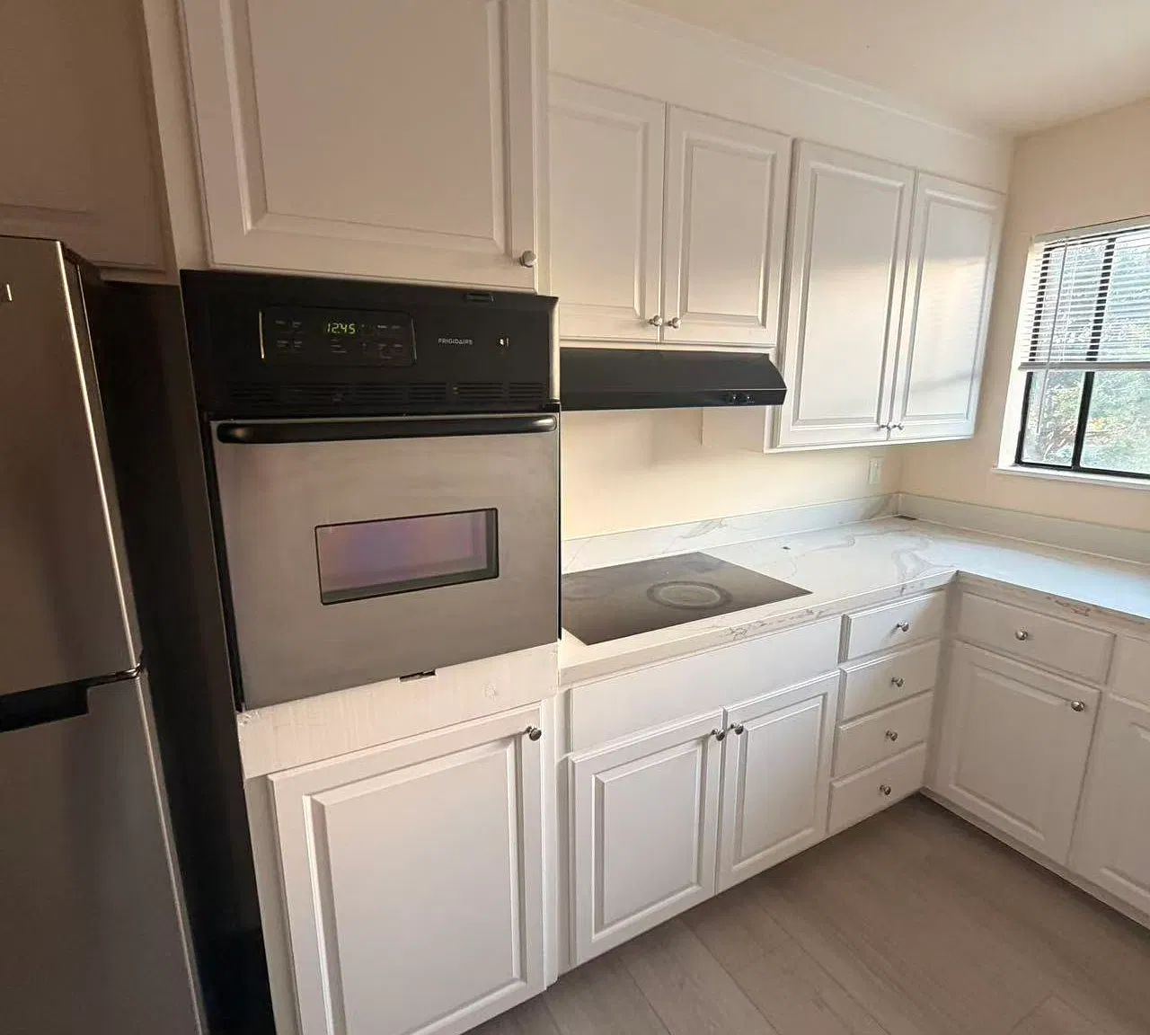 1 bed, 400 sqft, $2,300 — Photo 1