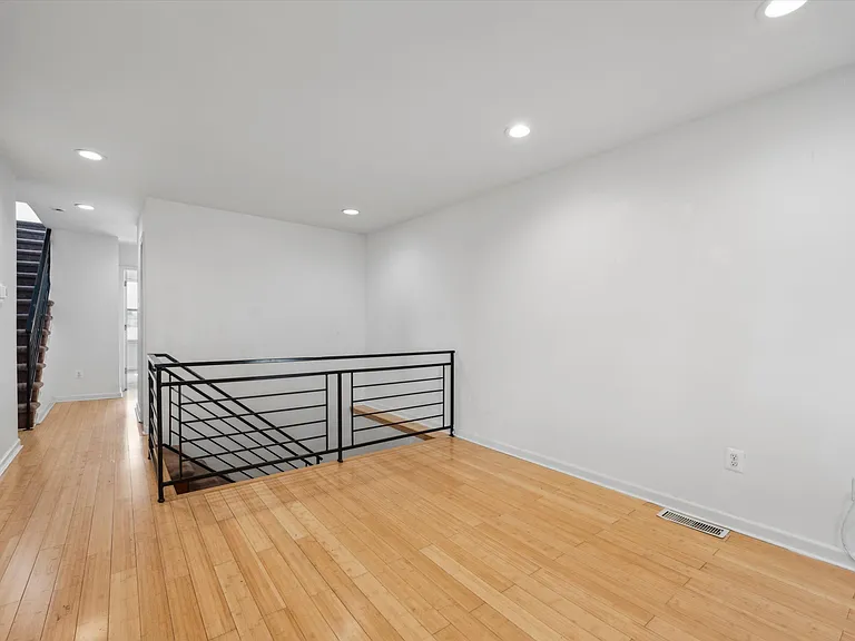 2136 Ellsworth St #1 — Photo 2