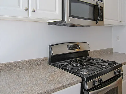 Rented by SW Queens Mezzanine | media 24