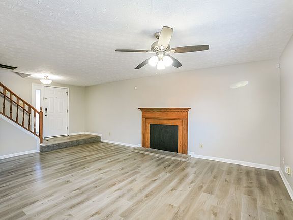 5th image of 11041 Amburg Ct
