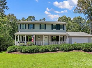 6 Oak Grove Rd, Arden, NC 28704