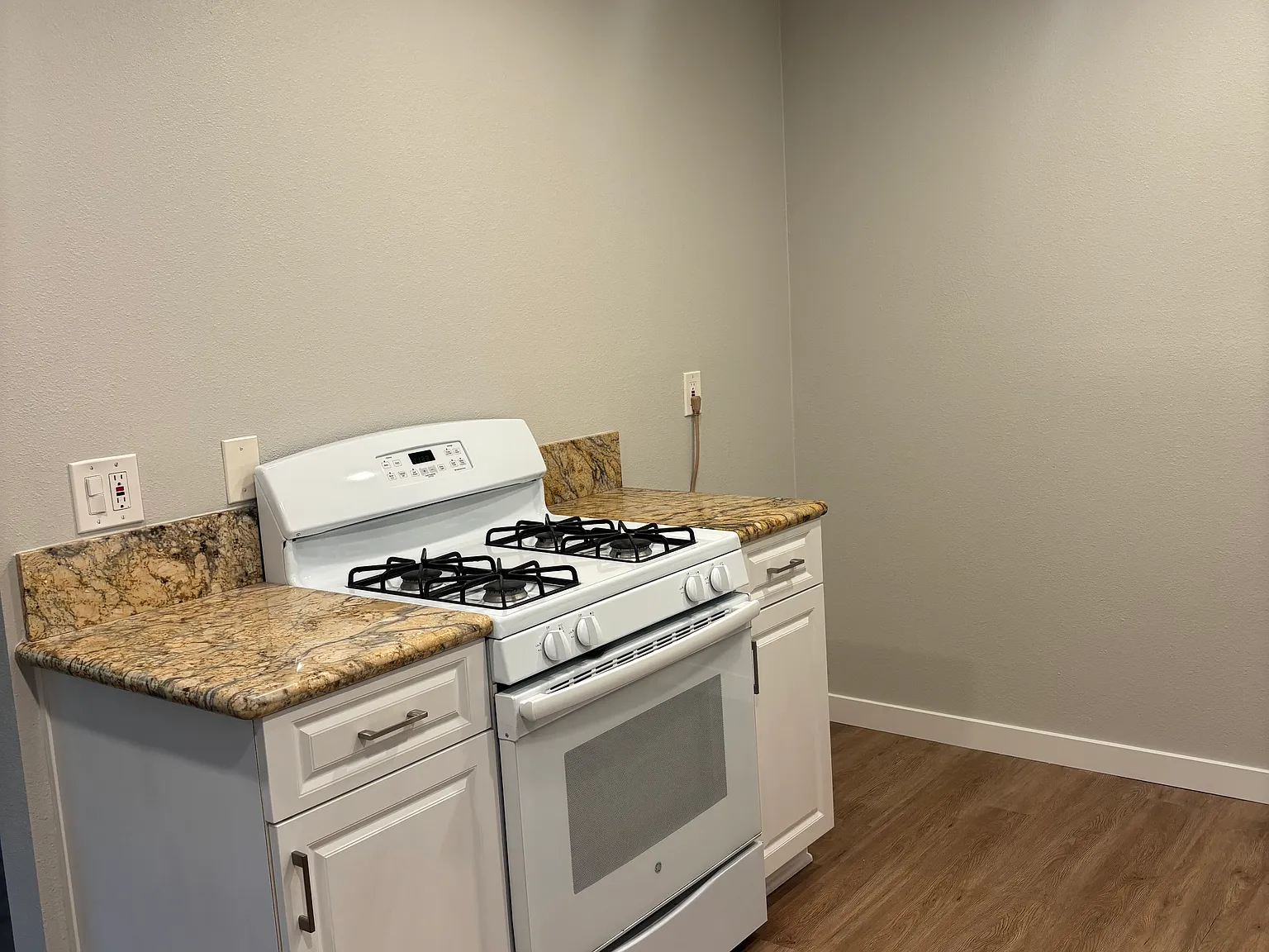 521 La Cadena Way — Photo 4