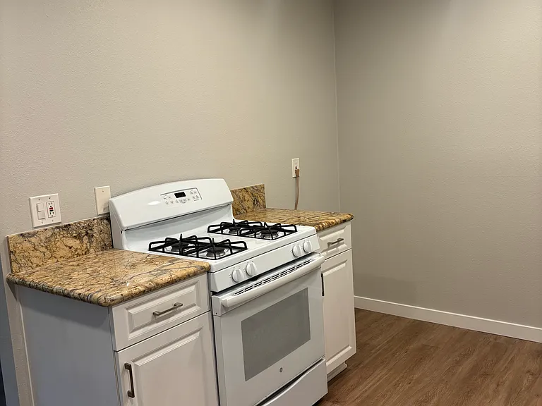 521 La Cadena Way #1 — Photo 4