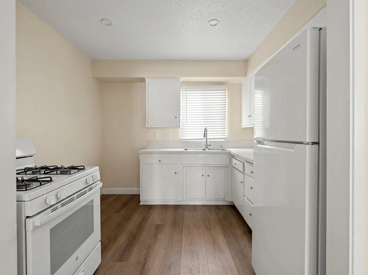 1 bed, 1.0 bath, 700 sqft, $1,795 — Photo 4