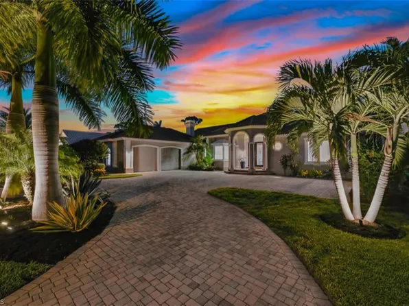 25111 Pennyroyal DR, BONITA SPRINGS, FL 34134