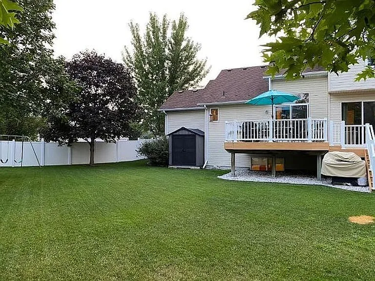 1599 Coventry Ln — Photo 25