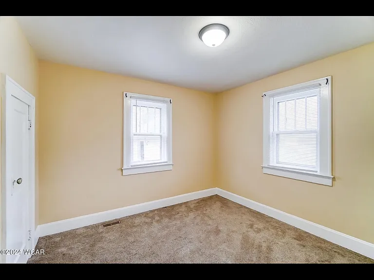 950 Rice Ave — Photo 6