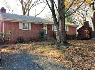 1426 Westwood Rd, Charlottesville, VA 22903