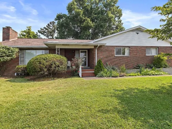 1465 E Pea Ridge Rd, Huntington, WV 25705