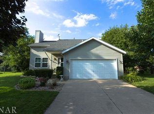 15 Briarwood Dr, Danvers, IL 61732