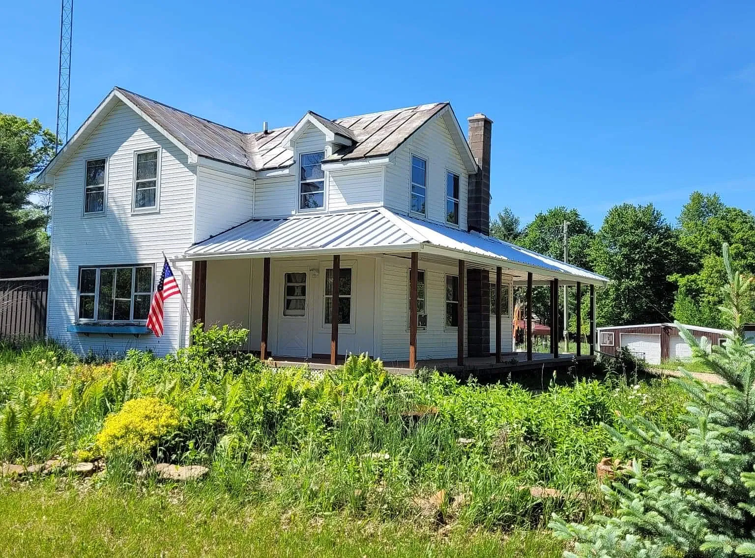 3 bed, 1200 sqft, $2,000 — Photo 1