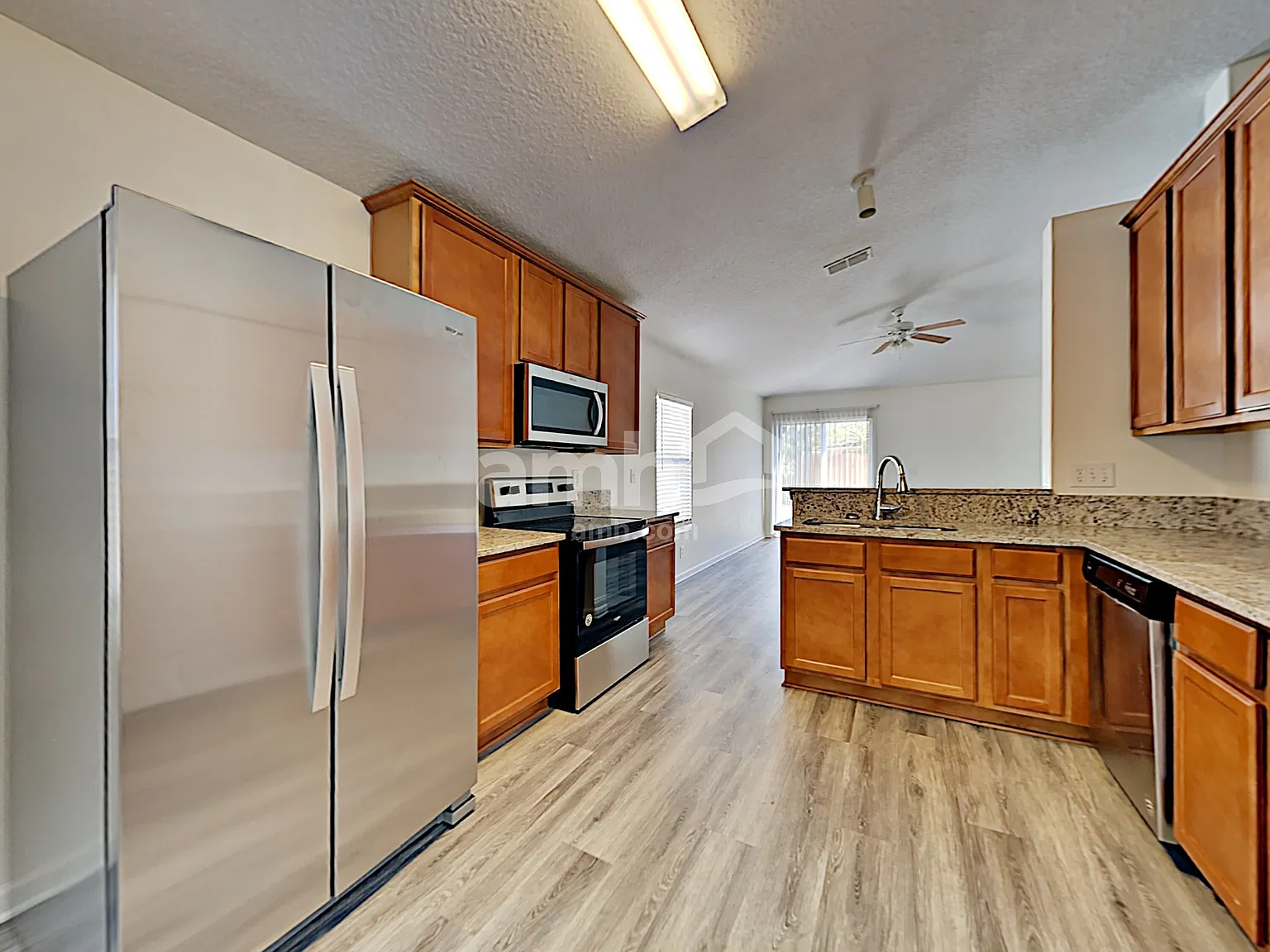 3 bed, 2.0 bath, 1680 sqft, $2,150 — Photo 3