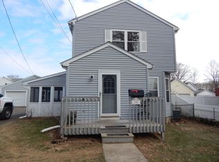 32 Cambridge Ave, Milford, CT 06460