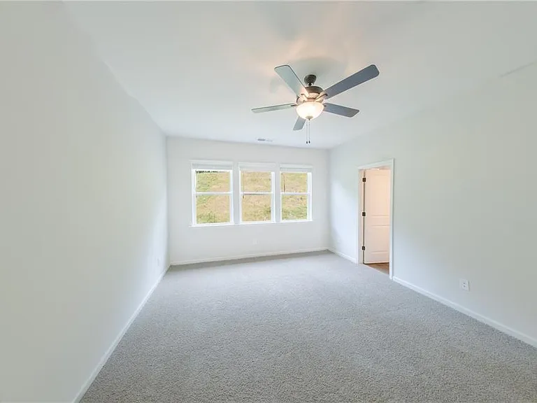 411 Summit View Ln — Photo 10