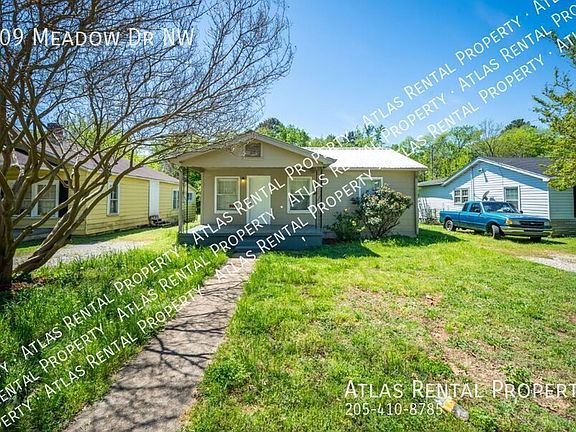 2nd image of 909 Meadow Dr NW