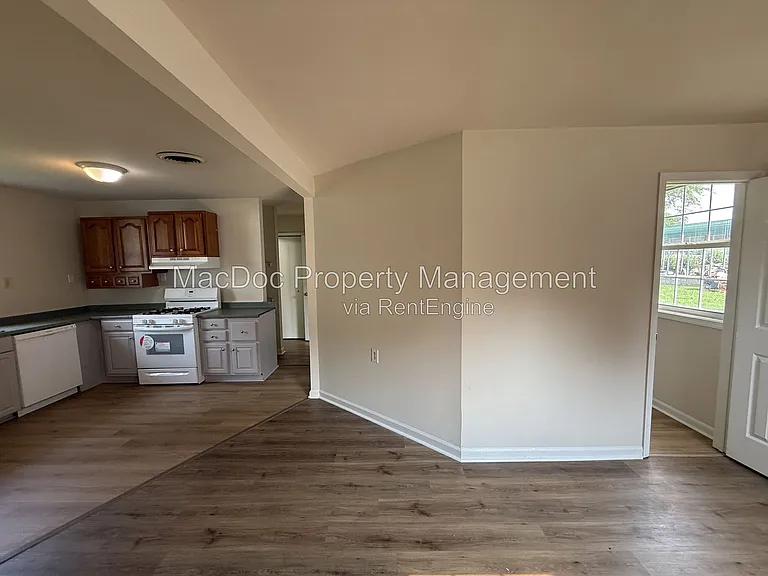 209 Hamilton St #A — Photo 4