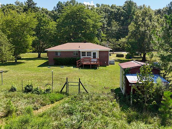 5th image of 2220 New Sharon Church Rd
