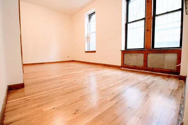 Rented by Luxor Homes & Investment Realty | media 17