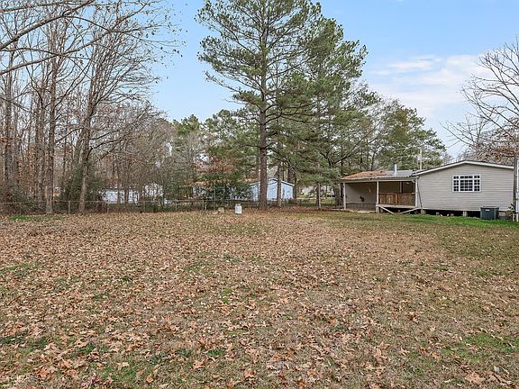 2nd image of 409 Wildoak Dr