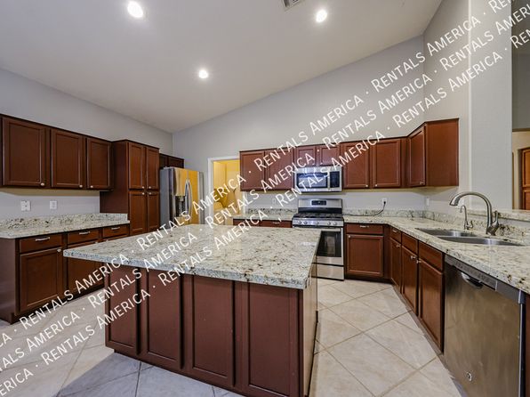 351 N Nash Way