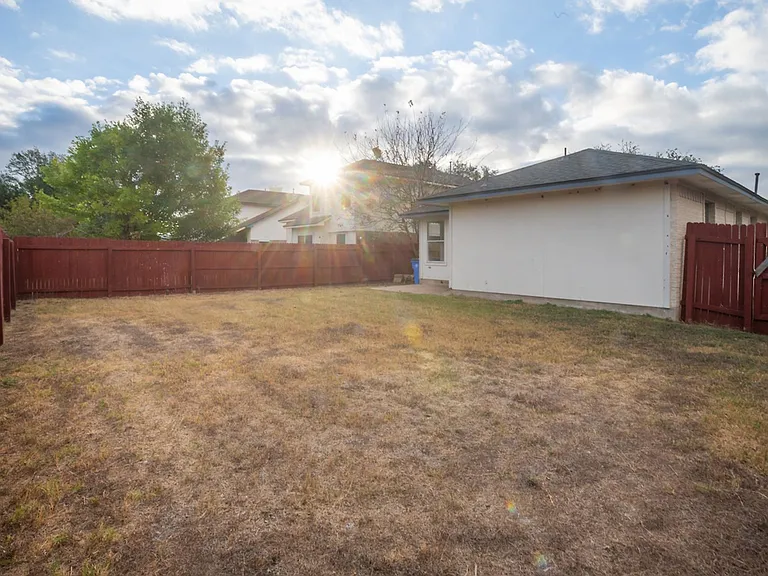 1606 Hueco Mountain Trl — Photo 20