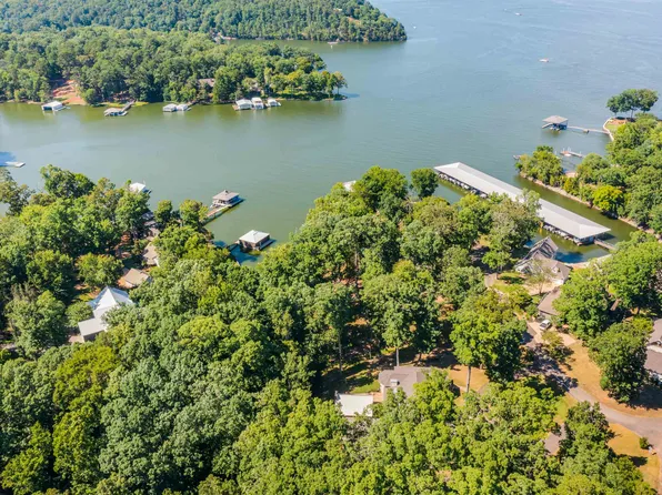 775 River Cliff Ln, Counce, TN 38326