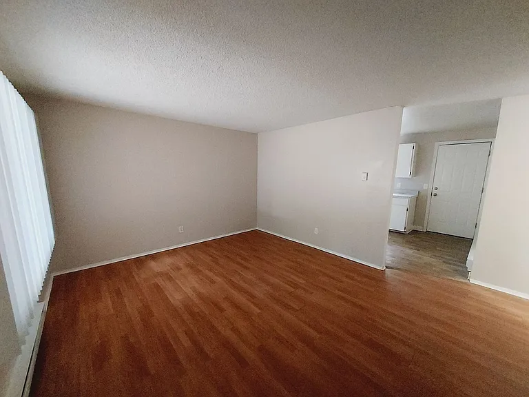1122 Neil St NE — Photo 34
