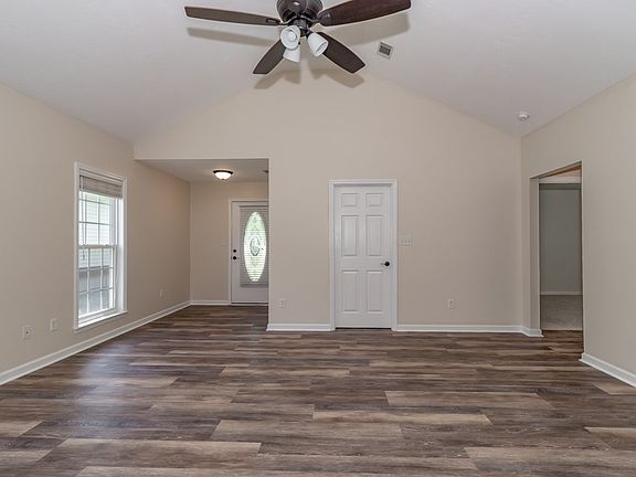 4th image of 2022 Sylvan Lake Dr