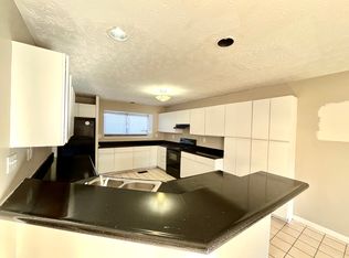 3660 Walden Dr, Lexington, KY 40517