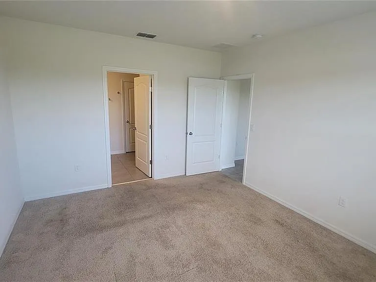 1128 Fox Path — Photo 6