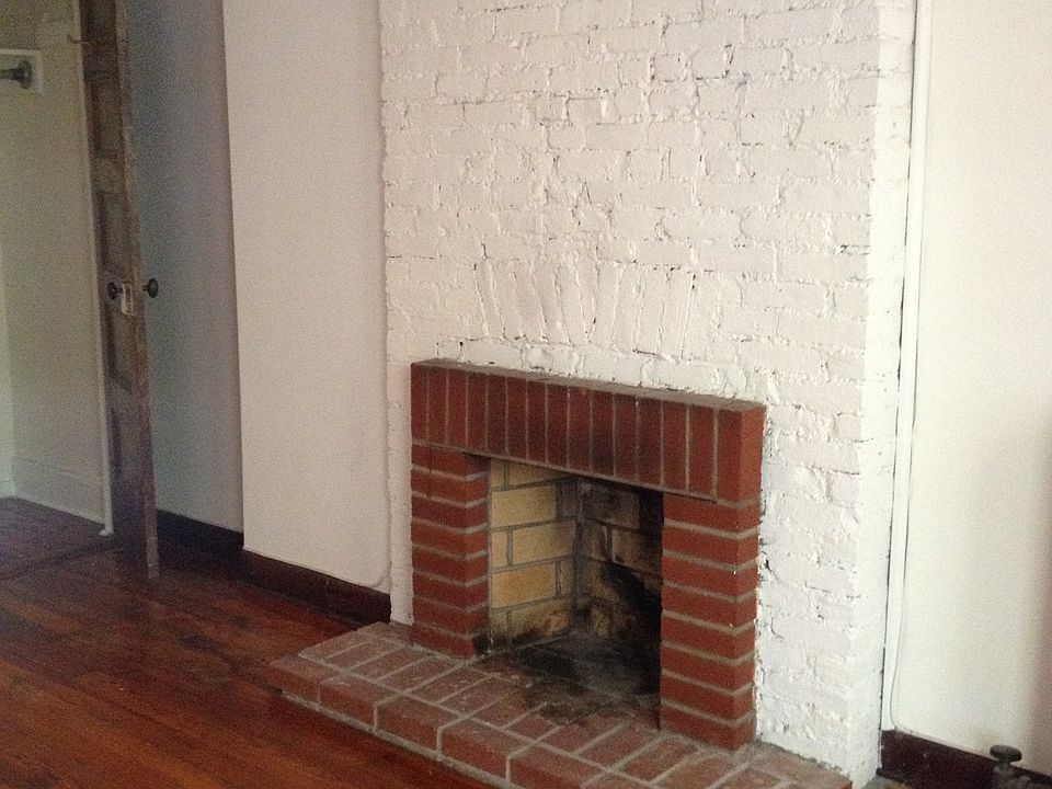 2nd image of 160 Underhill Ave