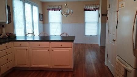 3rd image of 292 Windmill Creek Dr