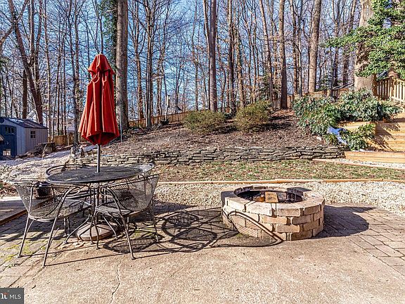 5th image of 4106 Whispering Ln