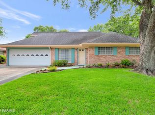305 Elmwood Dr, Saint Francisville, LA 70503
